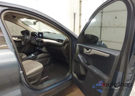 2020 Ford Escape Se from USA, damaged, VIN 1FMCU0G67LUB84194